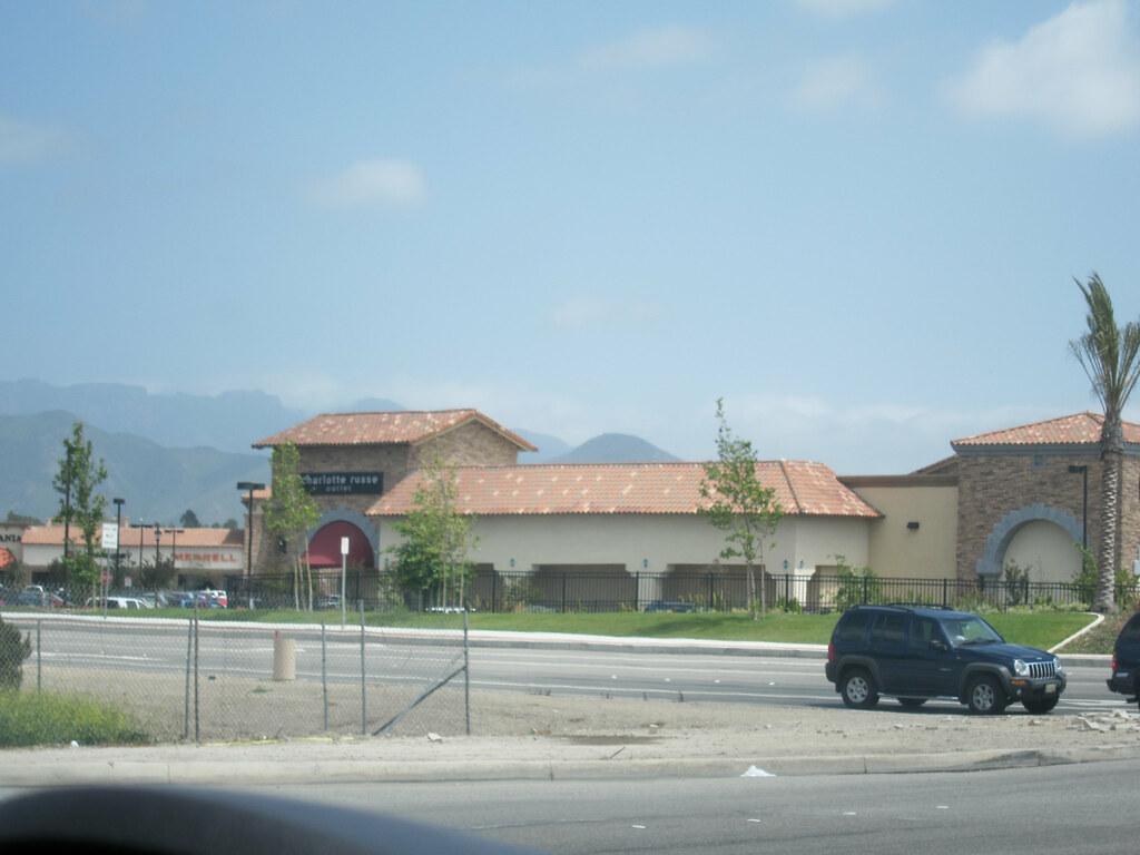Camarillo Premium Outlets Yoshi Huang Flickr