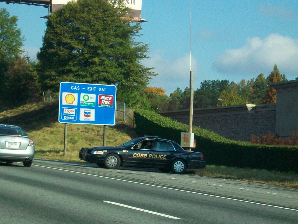 Cobb County Police A Cobb County Police unit on side of I… Flickr