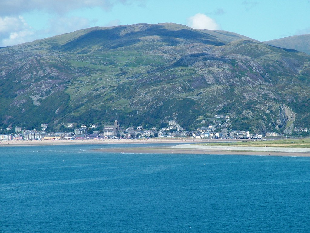 Barmouth from Fairbourne Best veiwed very large Flickr