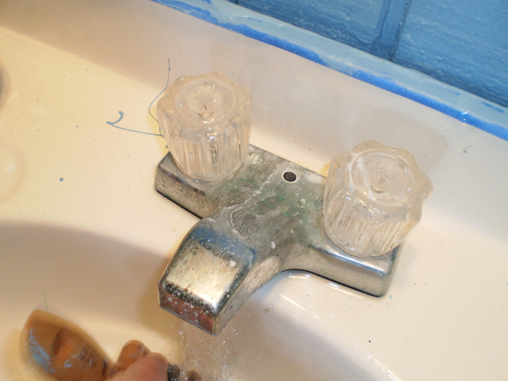 faucet sprays and wont turn off danaensign Flickr