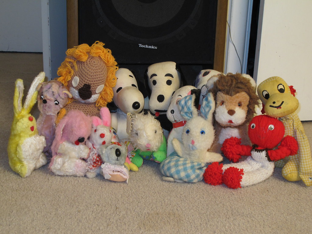 Old stuffed animals The ones on the left side have been ma… Flickr