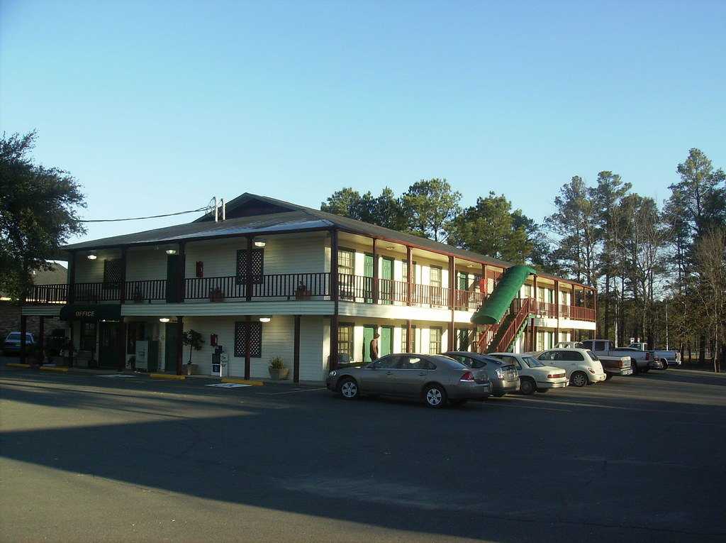 Country Inn I spent the night here in Bastrop, Louisiana o… Flickr