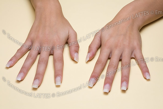 Ongle Blanc Prendre Soin De Ses Ongles Pour Des Jolies Mains