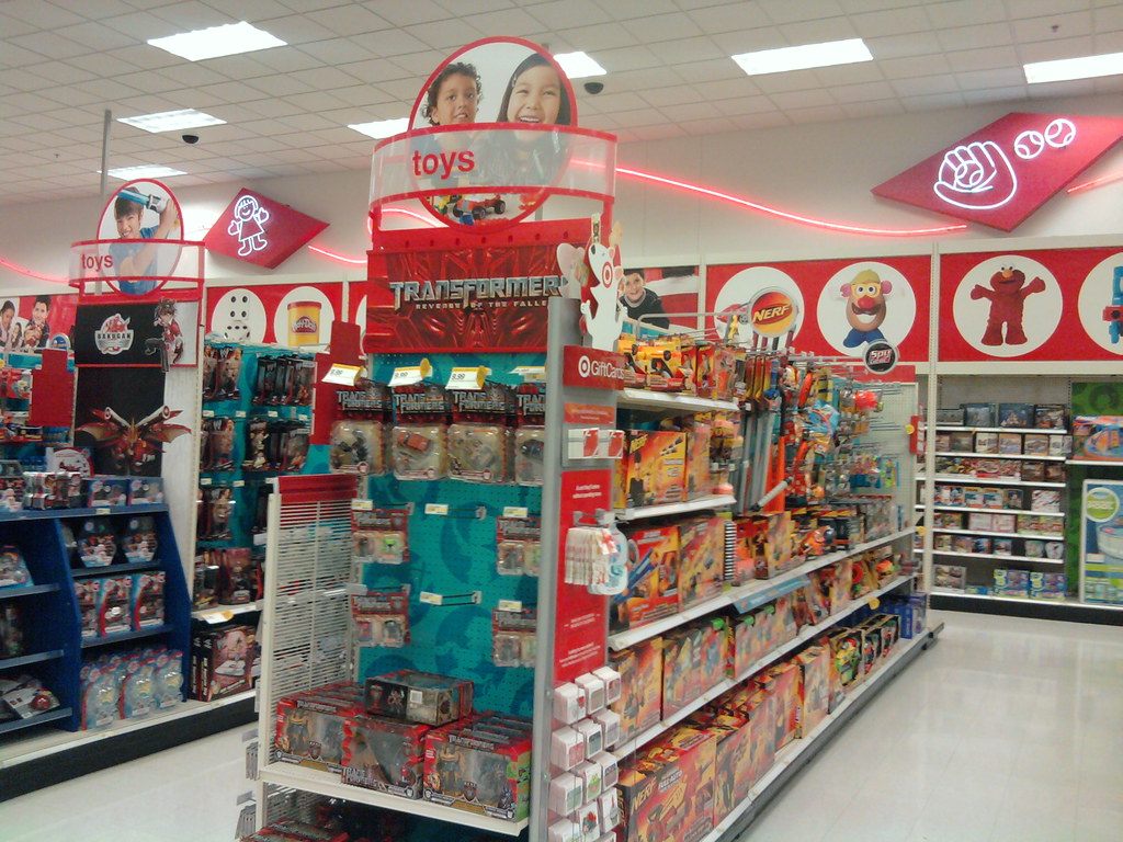 Super Target Davenport, Iowa Toys Notice the neon grap… Flickr