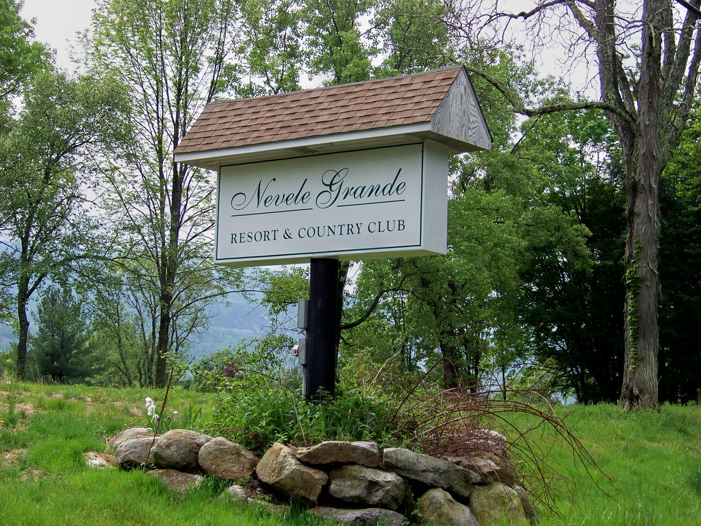Flickriver Random photos from The Nevele Country Club, Ellenville ny pool
