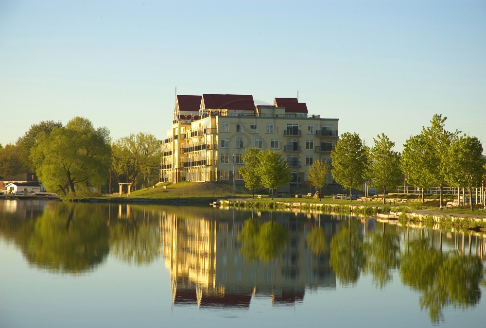 Orillia New Waterfront Condos At the time this photo was… Flickr