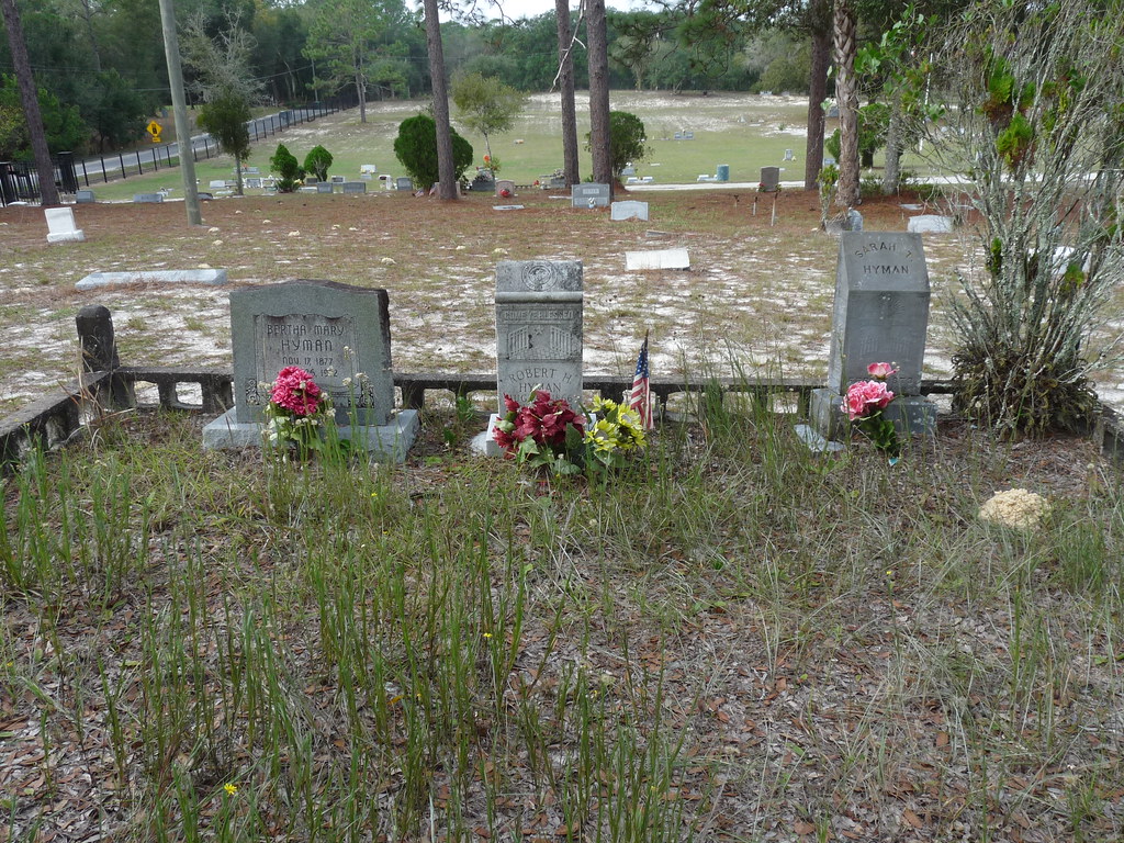 Lake Helen Cassadaga Fl Cemetery Rusty Clark 100K Photos Flickr