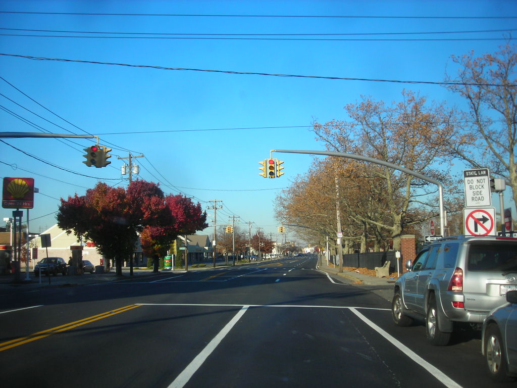 Merrick Road Long Island, New York Merrick Road Long I… Flickr