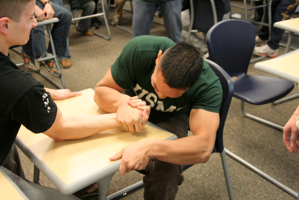Arm Wrestling Day (56 of 443).jpg Hector Alejandro Flickr
