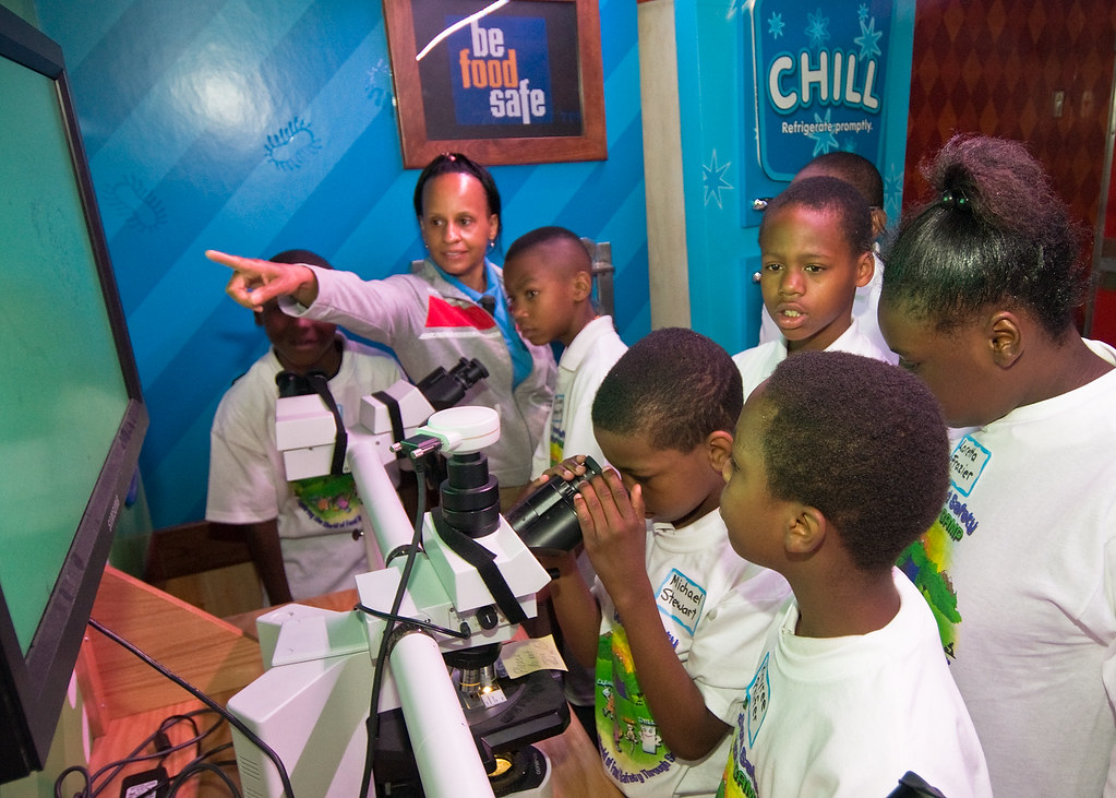 10di136607 Getting a close look at bacteria. Lieutenant S… Flickr