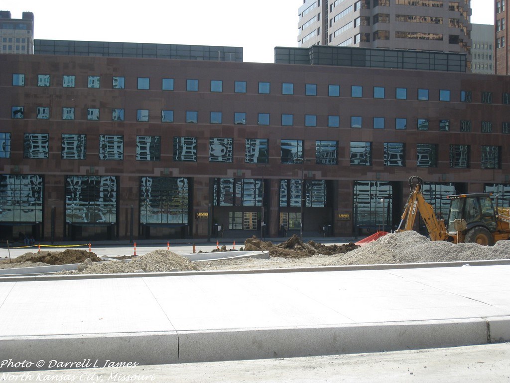 UMB Bank, 1_wm UMB Bank, 1010 Grand, Kansas City MO, opene… Flickr