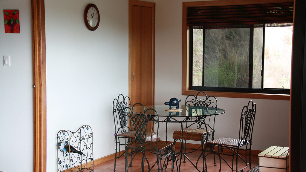 30_dingo beach house dining Allan Henderson Flickr