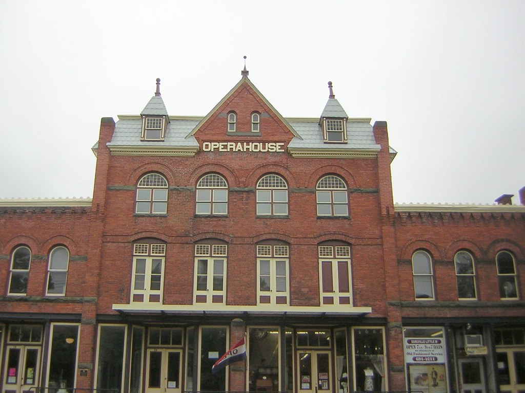 Earlville Opera House in Earlville, NY The Earlville Opera… Flickr