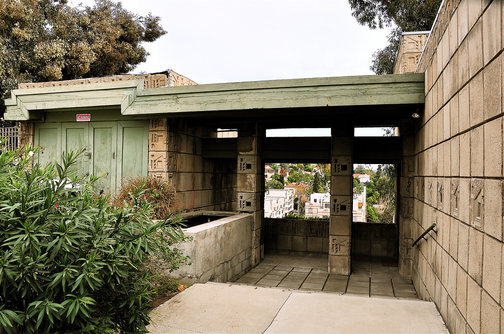 Freeman House The house was donated by the Freemans to the… Flickr