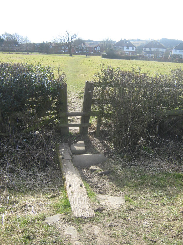 Public Footpath looking towards Derby Road, Duffield, Derb… Flickr