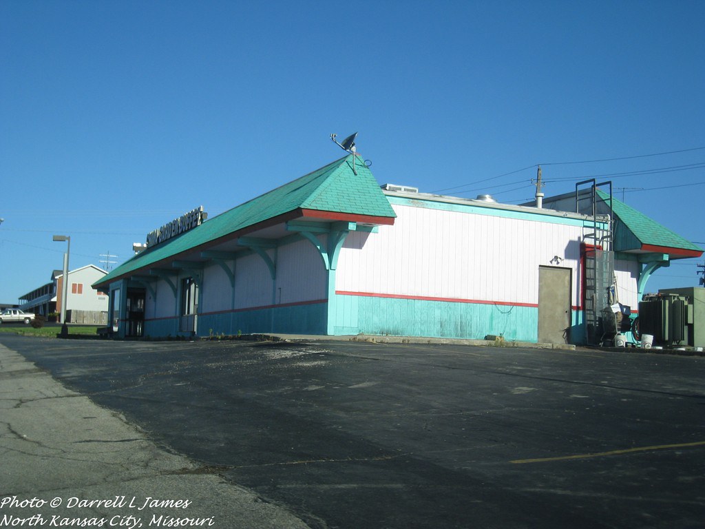 McD's, Chillicothe MO, 9.4_wm Chillicothe's old McD's is a… Flickr