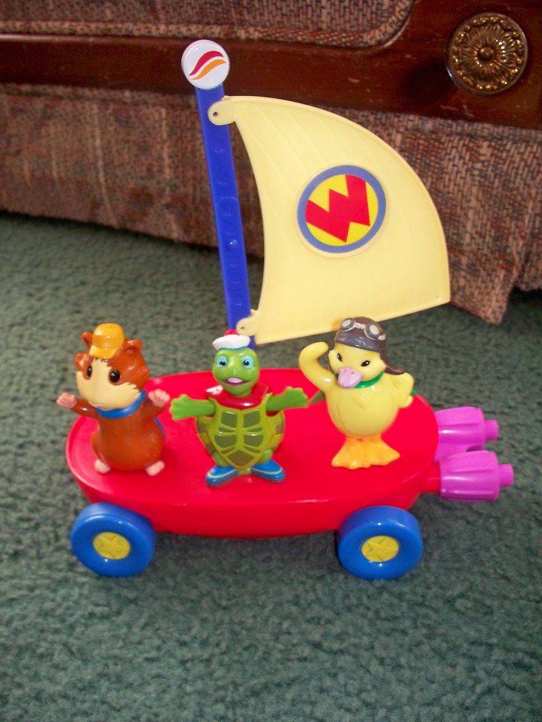 toys 058 Wonder pets come off of fly boat and fly boat mak… Flickr