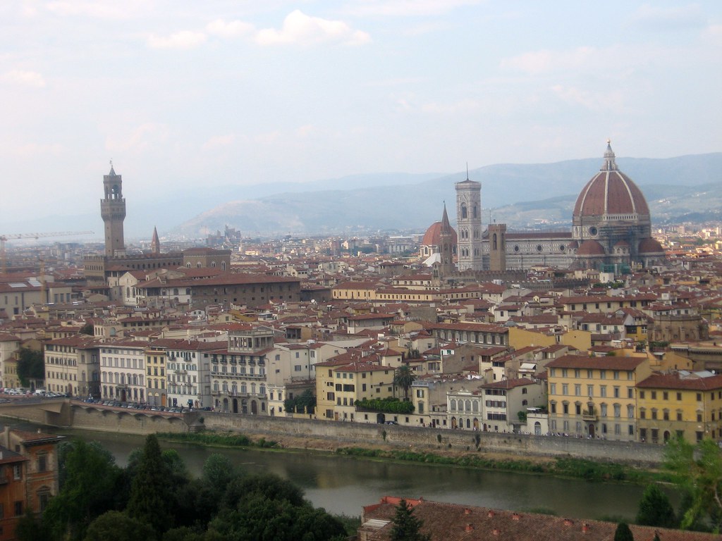 Florence and the Arno valley from Piazzale di Michelangelo… Flickr