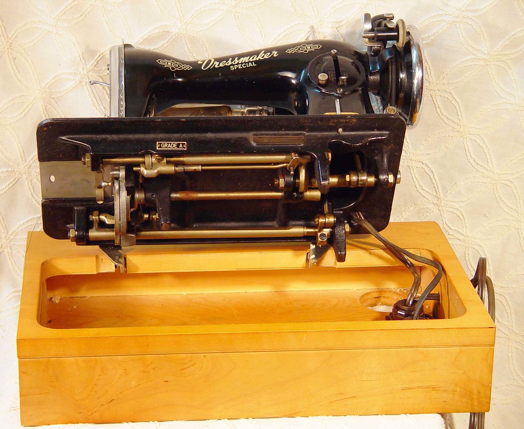 Dressmaker Class 15 Sewing Machine/ Singer Model 15 Clone … Flickr