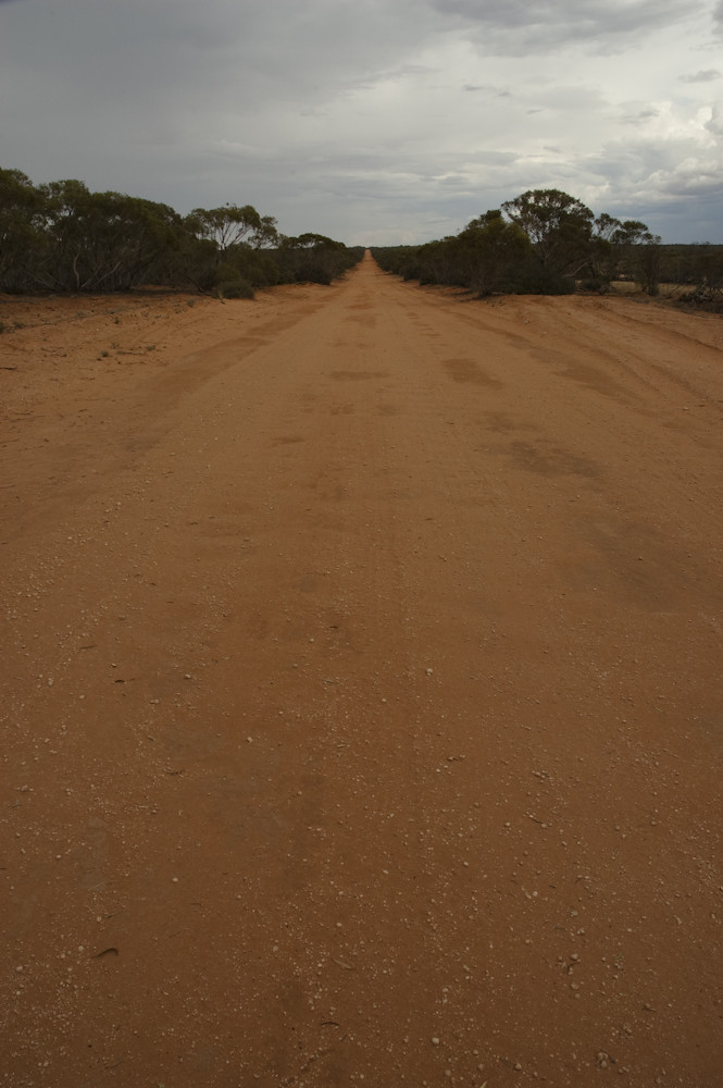 Road to Mungo broken hill and mungo mungo national park 20… luke