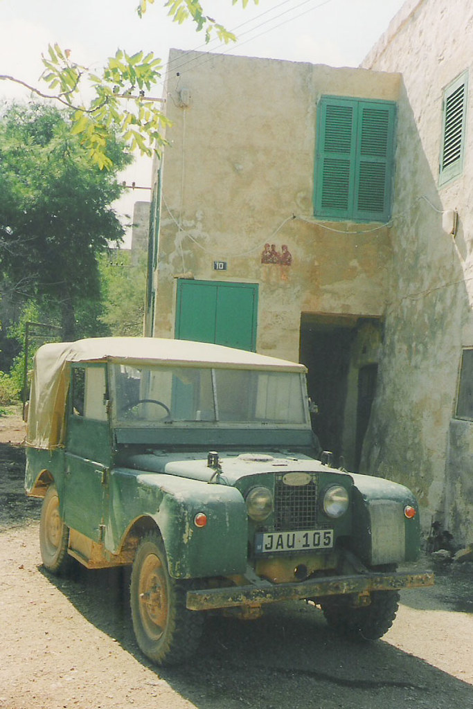 Malta Land Rover Series 1 This Land Rover Series 1 is one … Flickr