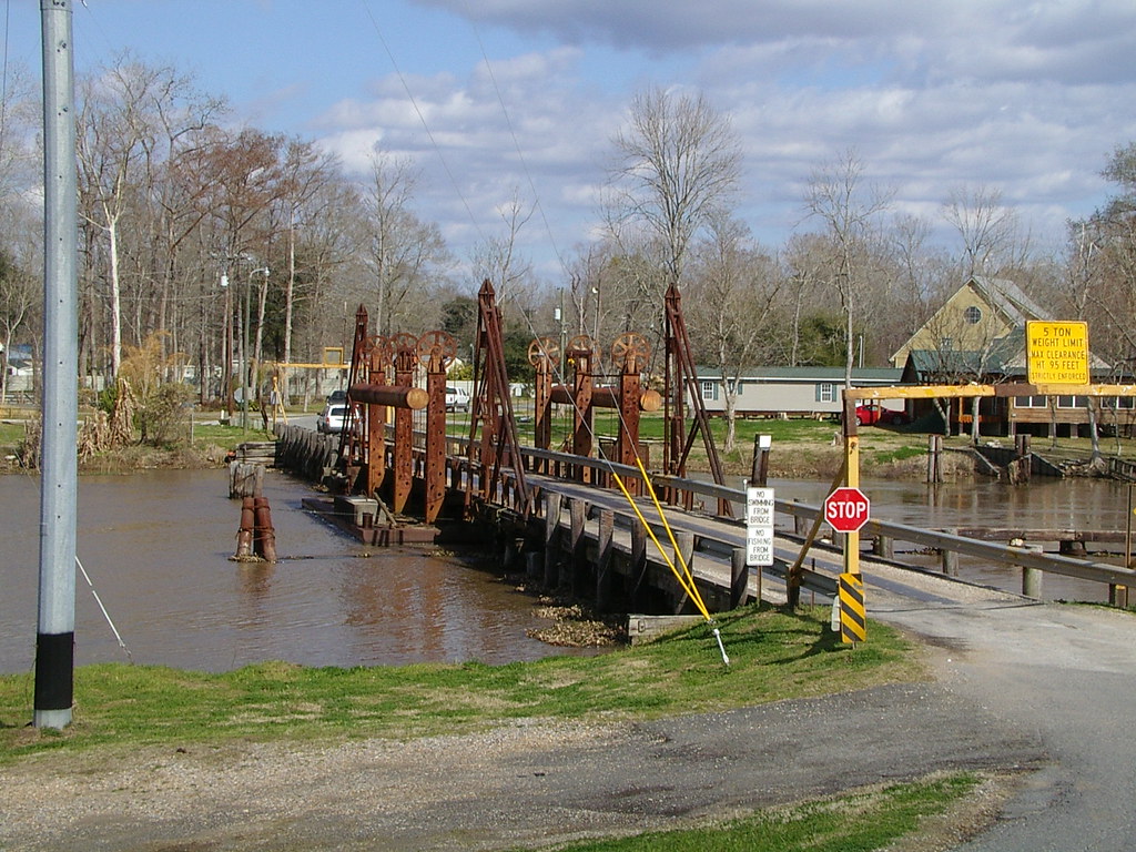 IMGP4520 Bridge on La Hwy 3177 to Butte LaRose, Louisiana,… Flickr