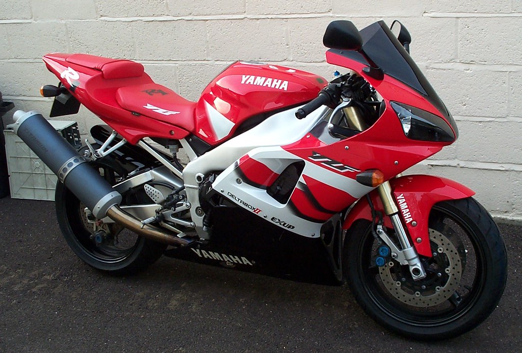 Yamaha R1 Y2K My First R1, back in 2005 Mark Flickr