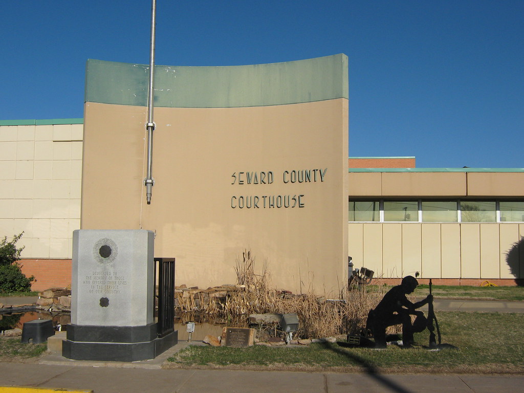 Seward County Courthouse Liberal Kansas War memorial and p… Flickr