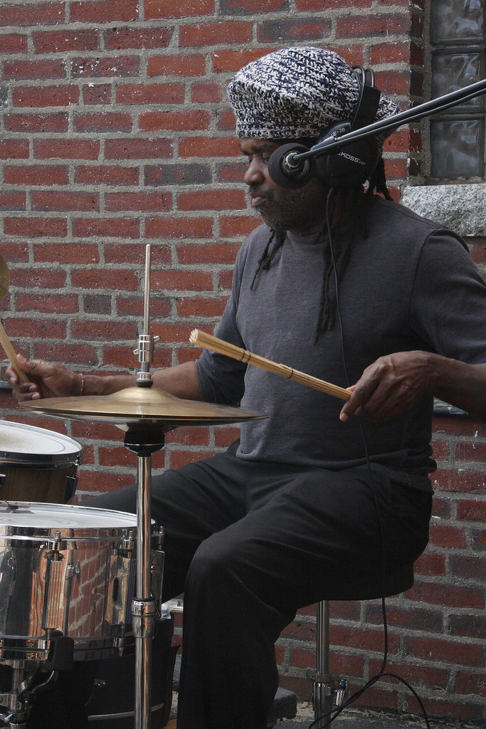 Roy "Futureman" Wooten Eclectica performing on my radio sh… Flickr