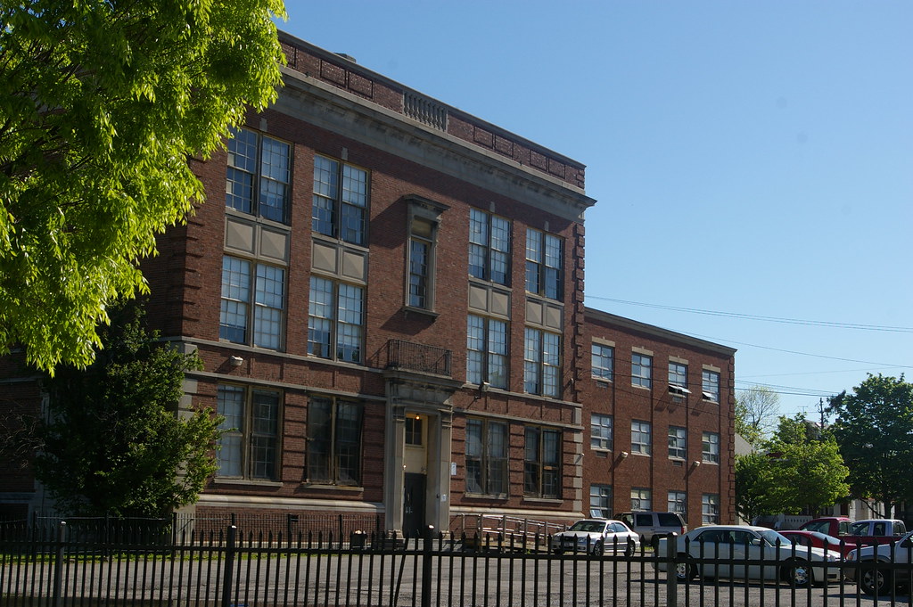 Robert Fulton Elementary School 3291 East 140th Street, Cl… Flickr