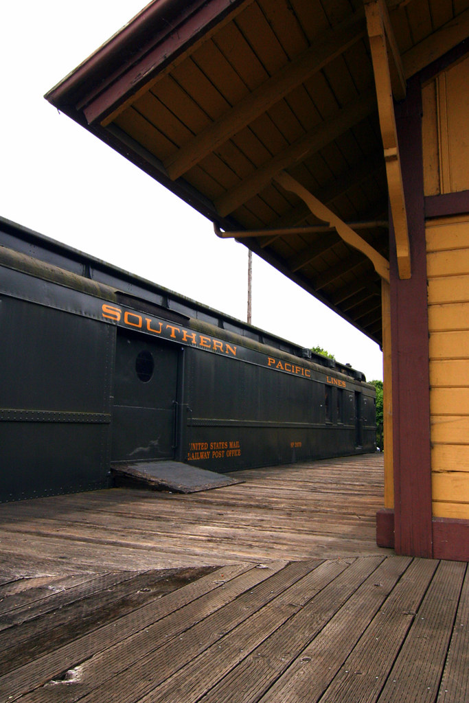sp rpo car at depot Springfield Oregon depot. Built by the… Flickr