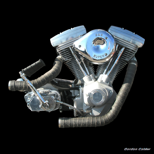 No 71: HARLEY DAVIDSON EVOLUTION (EVO OR BLOCKHEAD) ENGINE - a photo on