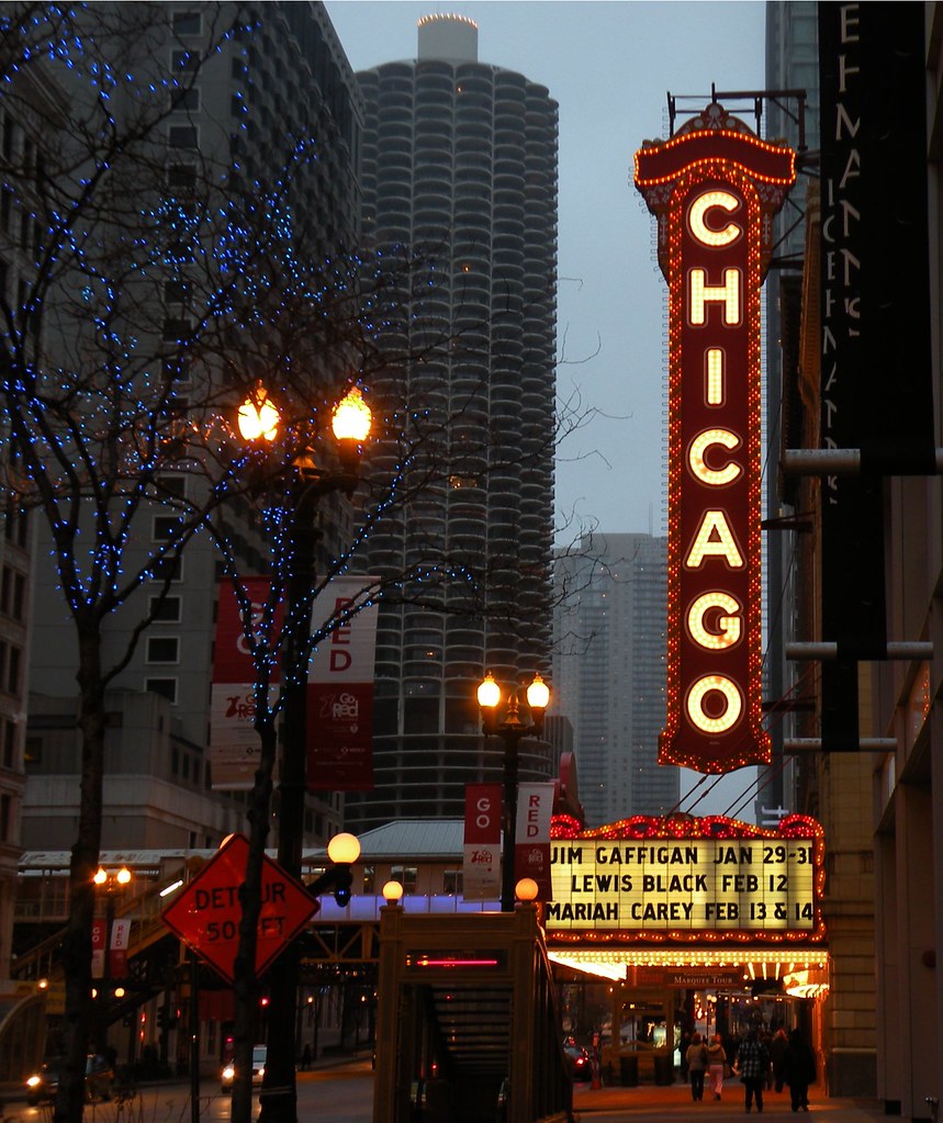 Simply State Street State Street, with the Chicago Theatre… Flickr