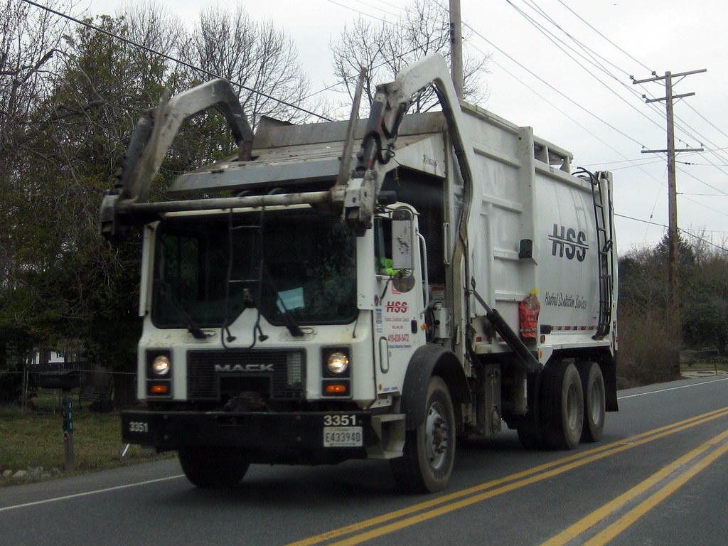 Harford Sanitation Services (Waste Industries) Mack MR / E… Flickr