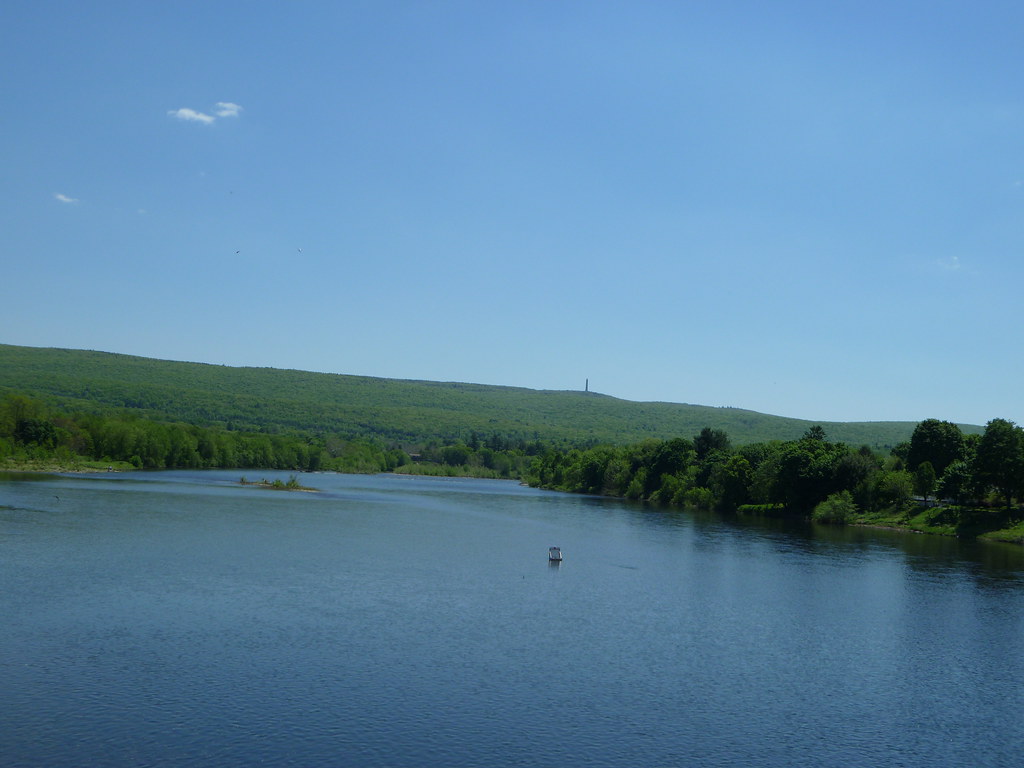 Delaware River at Port Jervis High Point, NJ in the distan… Flickr