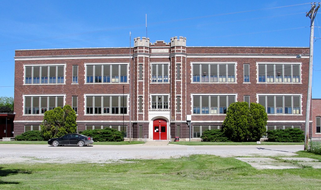 Seymour High School 2 I love old schools and am always e… Flickr