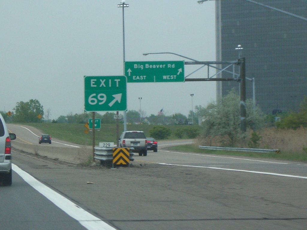Big Beaver Road, Exit 69 Big Beaver Road, Exit 69 Flickr