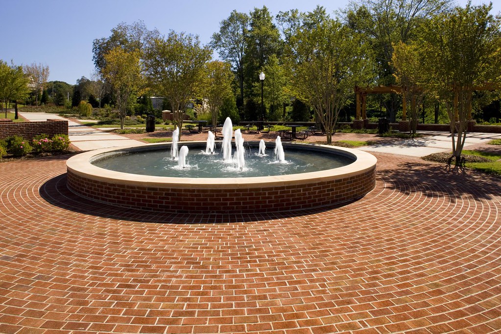 Greenville Street Park (USA) Greenville Street Park in New… Flickr