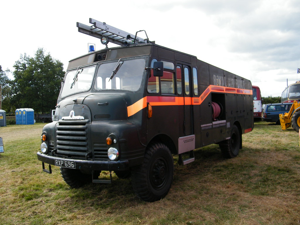 1956 ex-RAF Bedford Green Goddess Fire Engine (3) | Clive Barker | Flickr