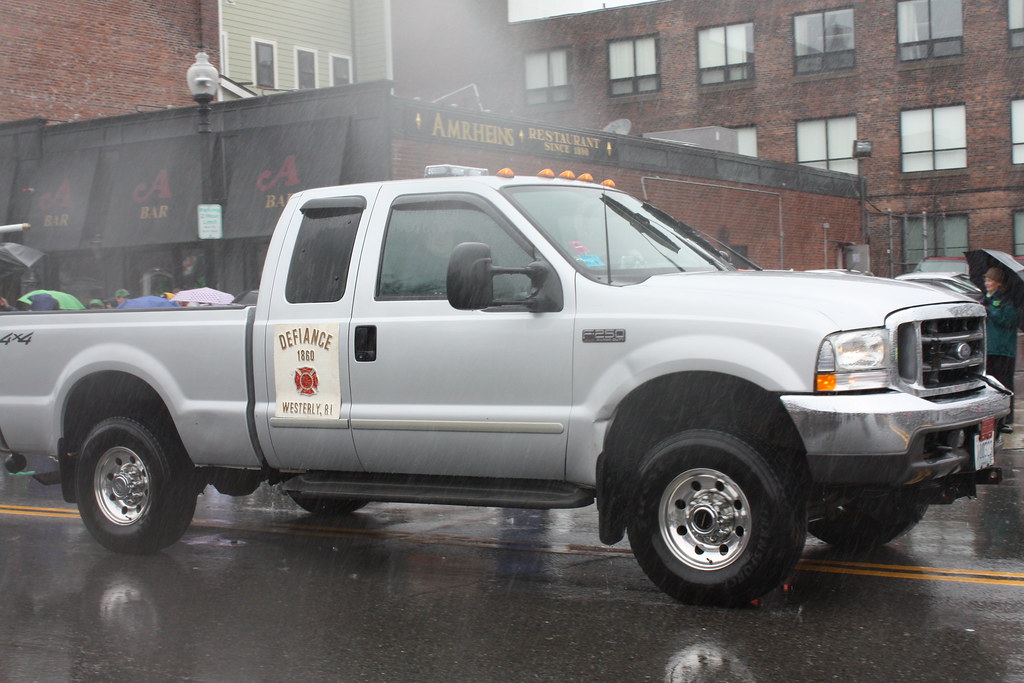 Truck towing "The Defiance", 1860 of Westerly, Rhode Islan… Flickr