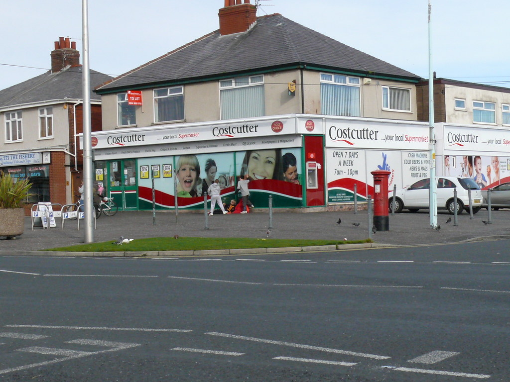 FY2 183 Blackpool, PO Devonshire Road. Warley Road 10102… Flickr