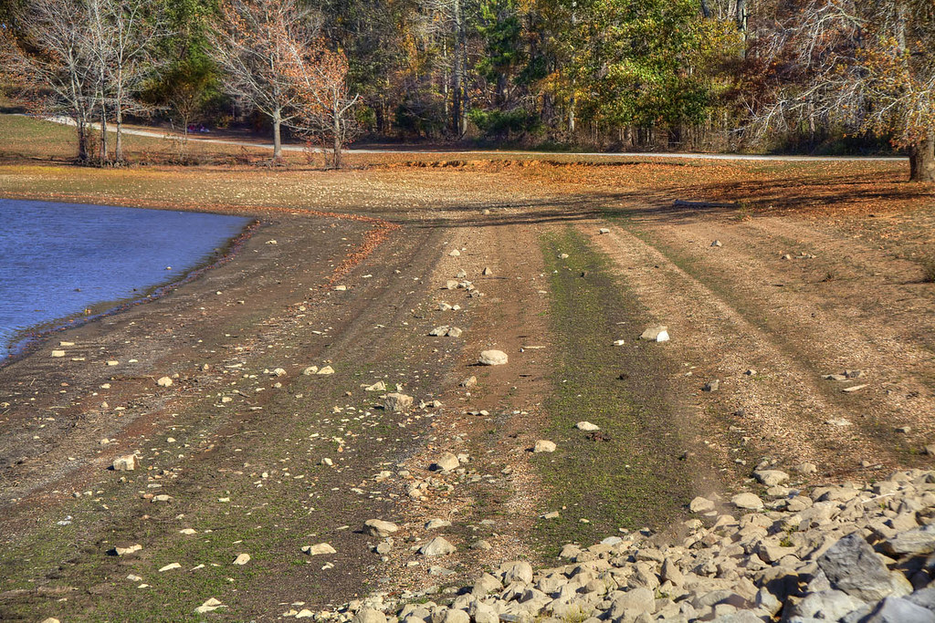 Stripes variations in the water level on Lake Barkley leav… Flickr