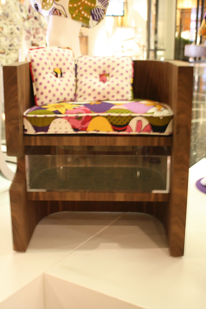 IMG_2799 Front view of one of the chairs Pivot Furniture's… Flickr