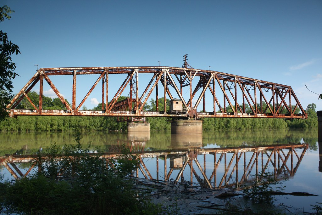 Old Yazoo River Railroad Bridge (Warren County, Mississippi) a photo