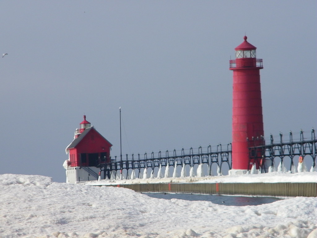 Grand Haven Lighthouse During Winter (Grand Haven, Michiga… Flickr