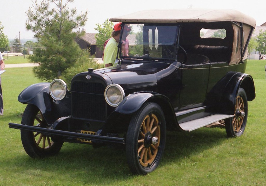 1919 McLaughlinBuick touring (Canadian) Richard Spiegelman Flickr