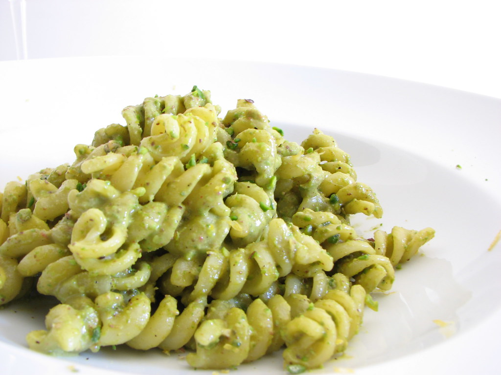 Pesto di pistacchio di Bronte Fusilli Garofalo al pesto di… Flickr