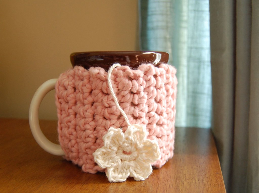 Flowery Tea Mug Cozy This hand crocheted mug cozy is made … Flickr