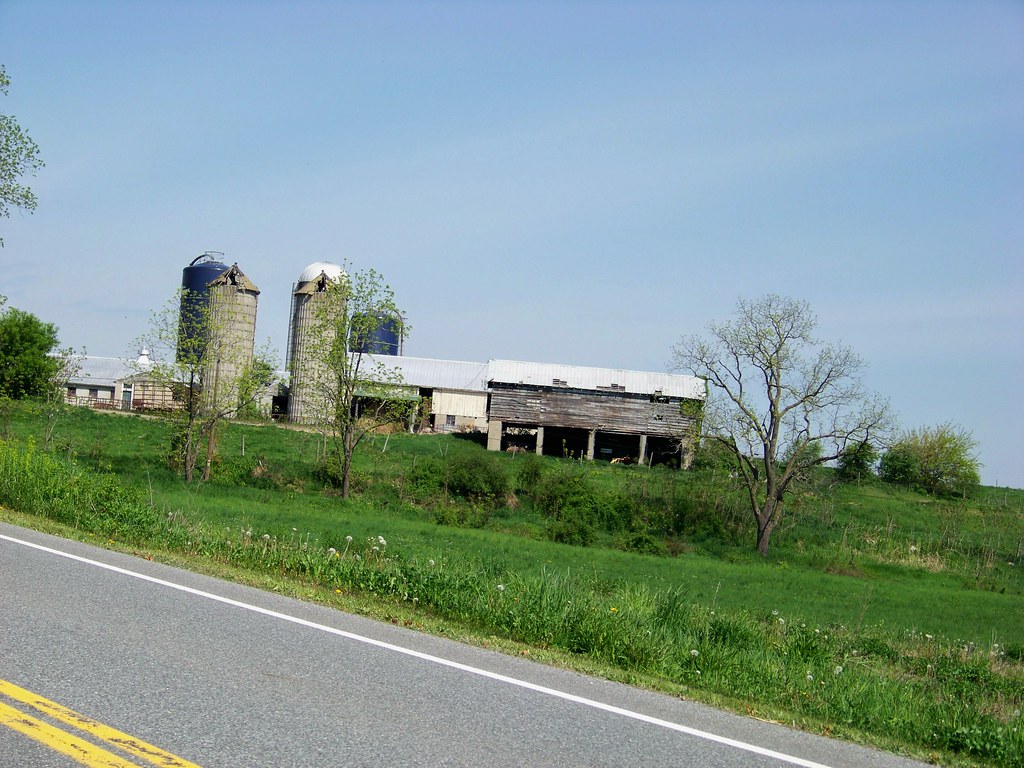 Bad Shot This will teach me to pass the farm, park and twi… Flickr