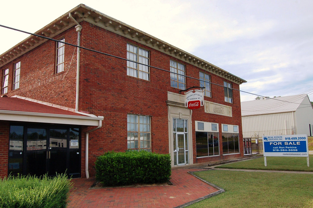North Carolina, Henderson, Coca Cola Bottling Company (6,2… Flickr